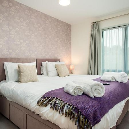 Solar Sanctuary- Skyline Balcony, City Centre, Three Floors, King Beds, Netflix And More! Бат Экстерьер фото